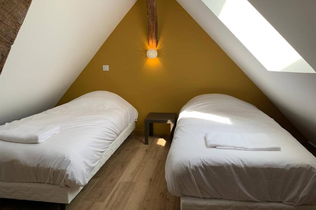 Ferienwohnung Le Cheval Bixio Beaune  Exterior foto