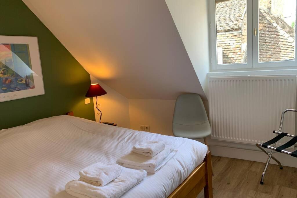 Ferienwohnung Le Cheval Bixio Beaune  Exterior foto